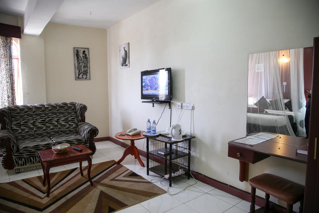Chester Hotel Νακούρου Εξωτερικό φωτογραφία