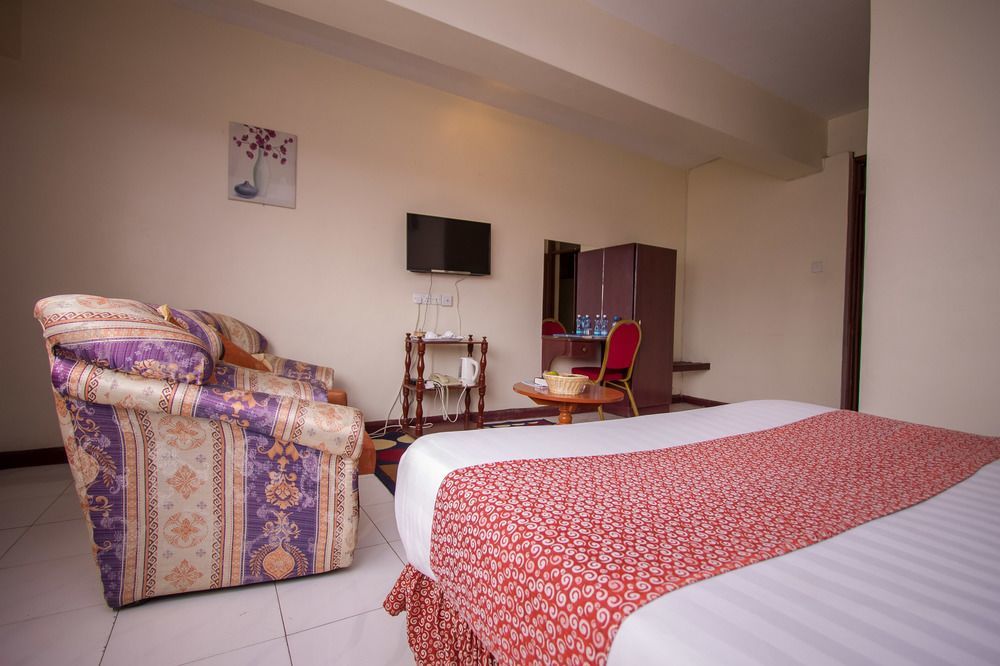 Chester Hotel Νακούρου Εξωτερικό φωτογραφία